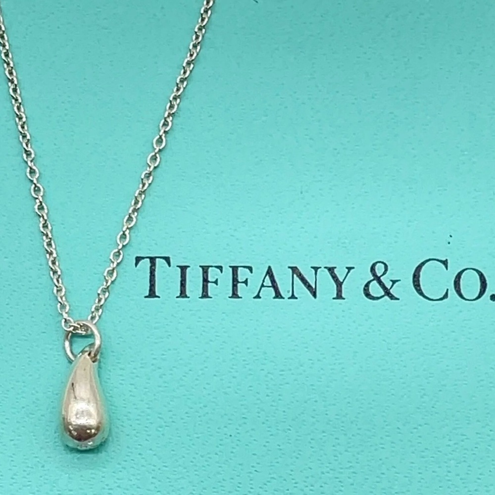 Authentic Tiffany & Co.Teardrop SV925 Pendant Necklace W/Box/Dustbag - Picture 2 of 7